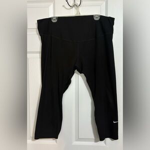 Nike Women's Dri-Fit Capri Leggings - 2X